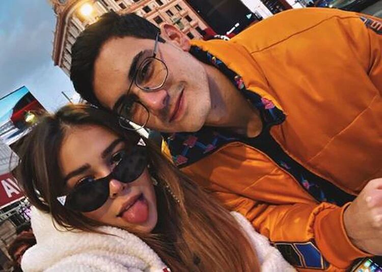Danna Paola y Alejandro Speitzer protagonizaron "Amy, la niña de la mochila azul" (Foto: Instagram)