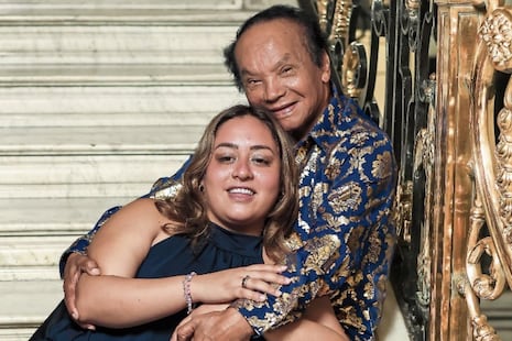 Melcochita revela su secreto para rendir en la intimidad con Heydi, 68 años menor: “Un buen calderón de c...