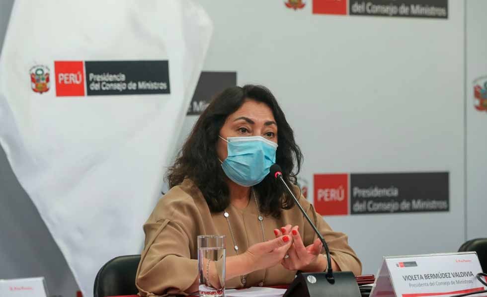 Fueron 487 funcionarios del Estado los que recibieron las dosis extras de la farmacéutica china, entre ellos la exministra de Salud Pilar Mazzetti. (Foto: PCM)