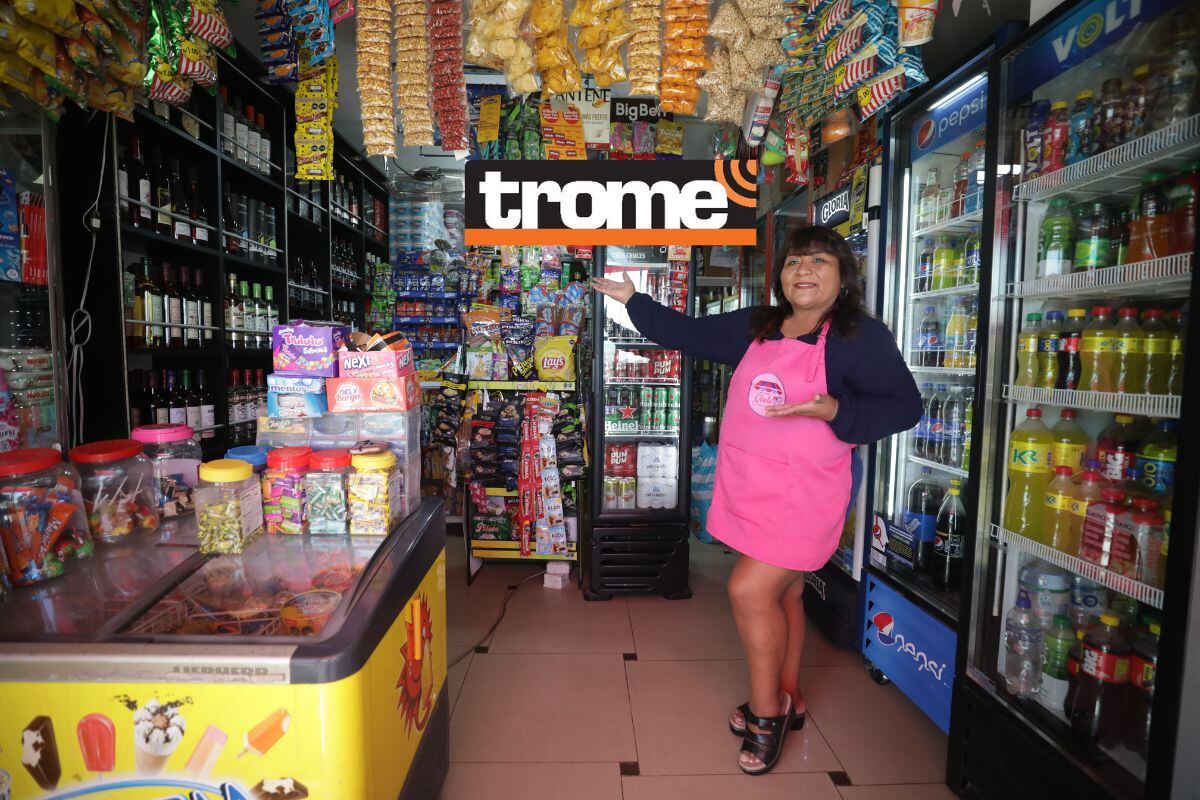 Empezó como ambulante y hoy tiene su propia bodega. Fotos: Britanie Arroyo / Trome.