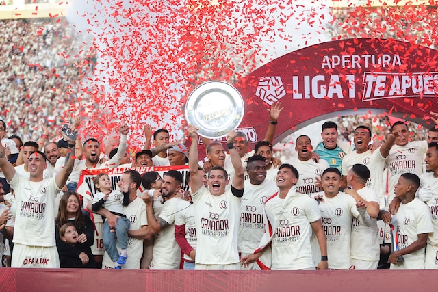 Celebración de Universitario como ganador del Torneo Apertura (Fotos: Jesús Saucedo)