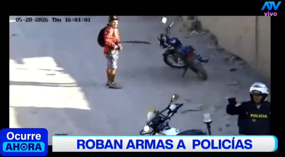 Dos delincuentes les robaron sus armas de reglamento a dos policías en Ica.
