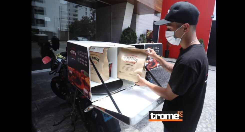 El pollo a la brasa es uno de los más pedidos por delivery. Aún así, la demanda es menor que antes de la pandemia. (Trome / Britanie Arroyo)