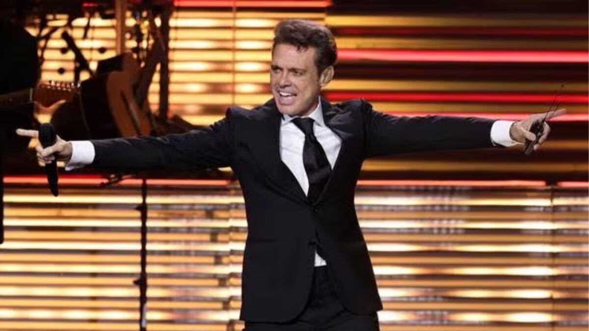 Luis Miguel llegó a Lima durante la madrugada del jueves (Foto: Andina)