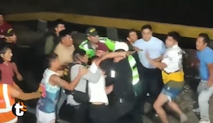 Sobrevivientes de colapso de puente de Chancay se enfrentan a rescatistas: Desesperación y caos tras accidente