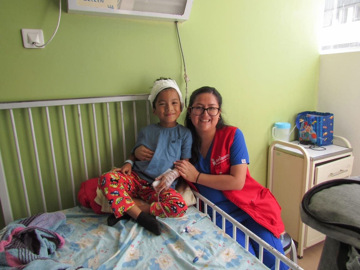 Niños felices con cirugías gratuitas