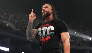 Roman Reigns regresó a WWE SmackDown y acaba con el nuevo Bloodline