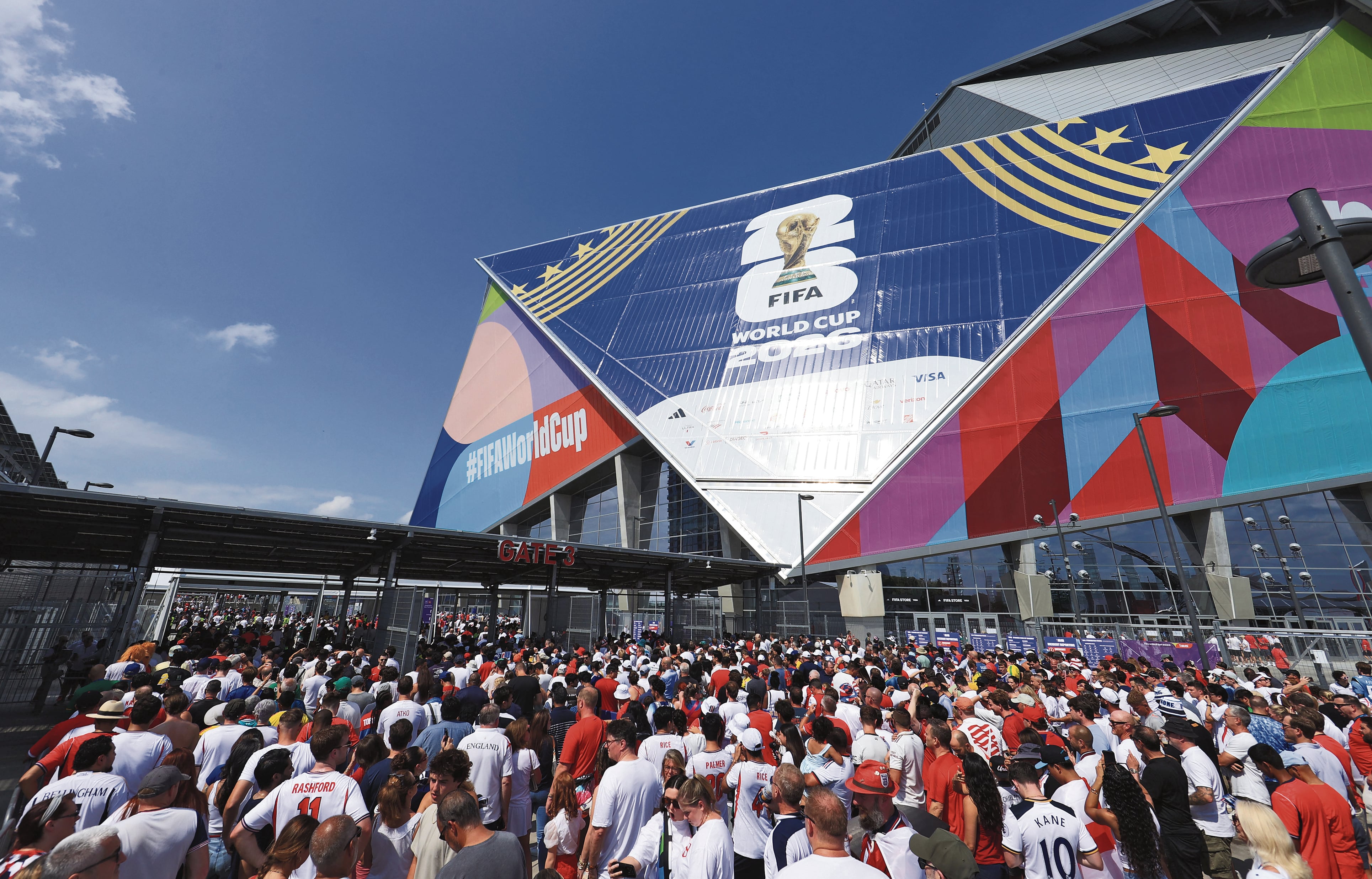Miles de aficionados ingresan a un estadio durante el Mundial 2026,