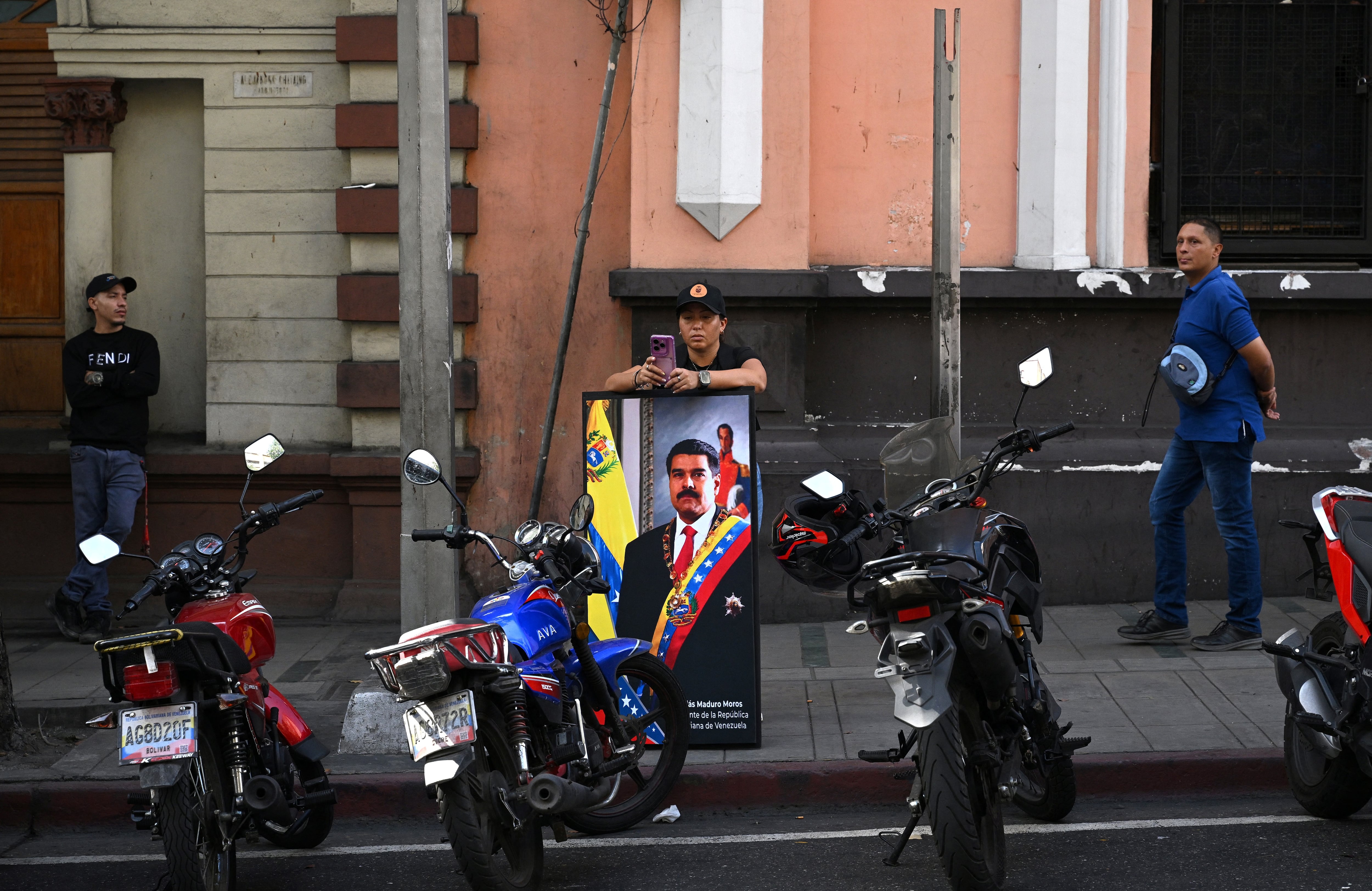 Retrato de Nicolás Maduro en el Palacio de Miraflores este 3 de enero, tras su captura. Foto: Federico PARRA / AFP