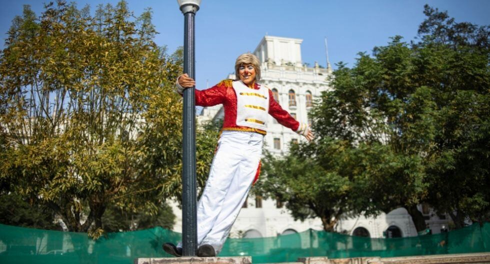 Hizo de las suyas en la plaza San Martín. Fotos: Trome.