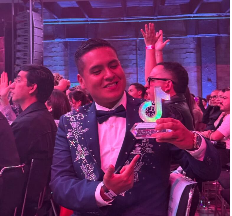 'El chico de las noticias' ganó en los 'TikTok Awards'.