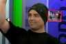 Óscar Gayoso aparece EN VIVO y sorprende con juvenil imagen: “Estás como para chico reality”