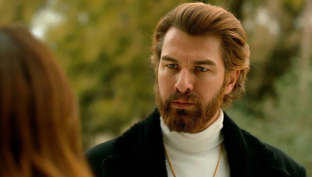 Züleyha le reprocha a Fikret haberle ocultado la verdad en la telenovela "Tierra amarga" (Foto: Tims & B Productions)