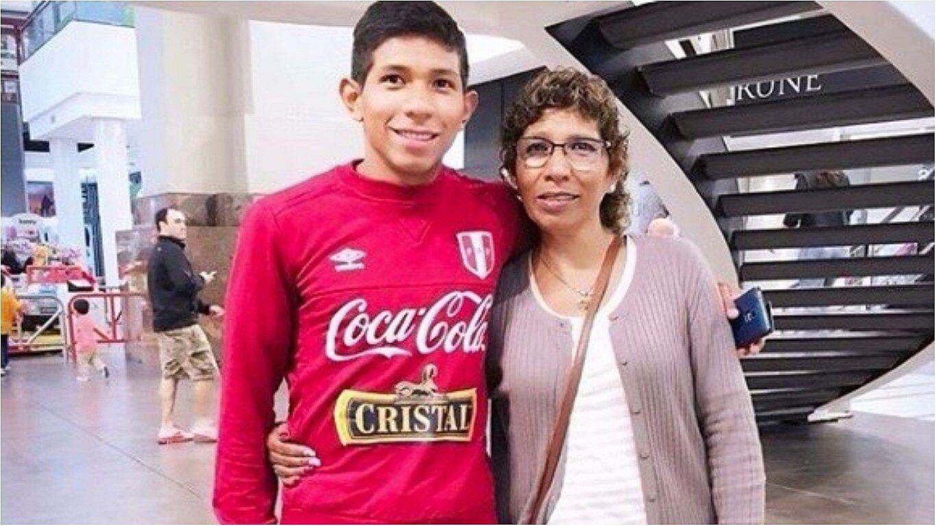 Mamá de Edison Flores reveló cómo reaccionó al enterarse que molestaban a su hijo por sus orejas (VIDEO)