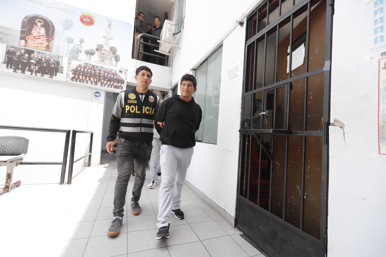 Intervenidos fueron conducidos al Depincri Bellavista. | Foto: Joseph Ángeles / Diario Trome