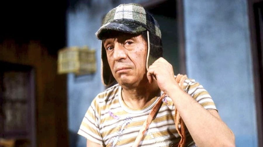 Roberto Gómez Bolaños caracterizado como el personaje que le daría fama mundial, el Chavo del 8 (Foto: Televisa)