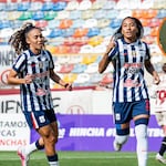 Clásico femenino: Error de la arquera de Universitario termina en penal y gol de Estefanía González para Alianza Lima | VIDEO