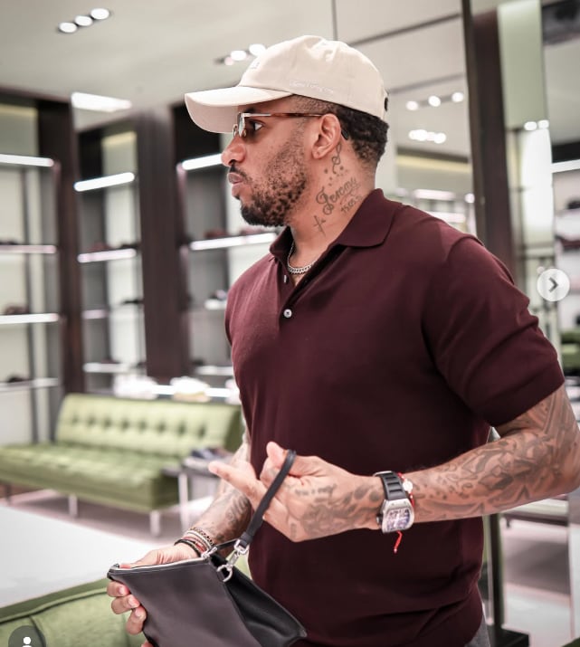 Jefferson Farfán ya recibió 145 mil soles como reparación civil, según afirmó Magaly Medina.