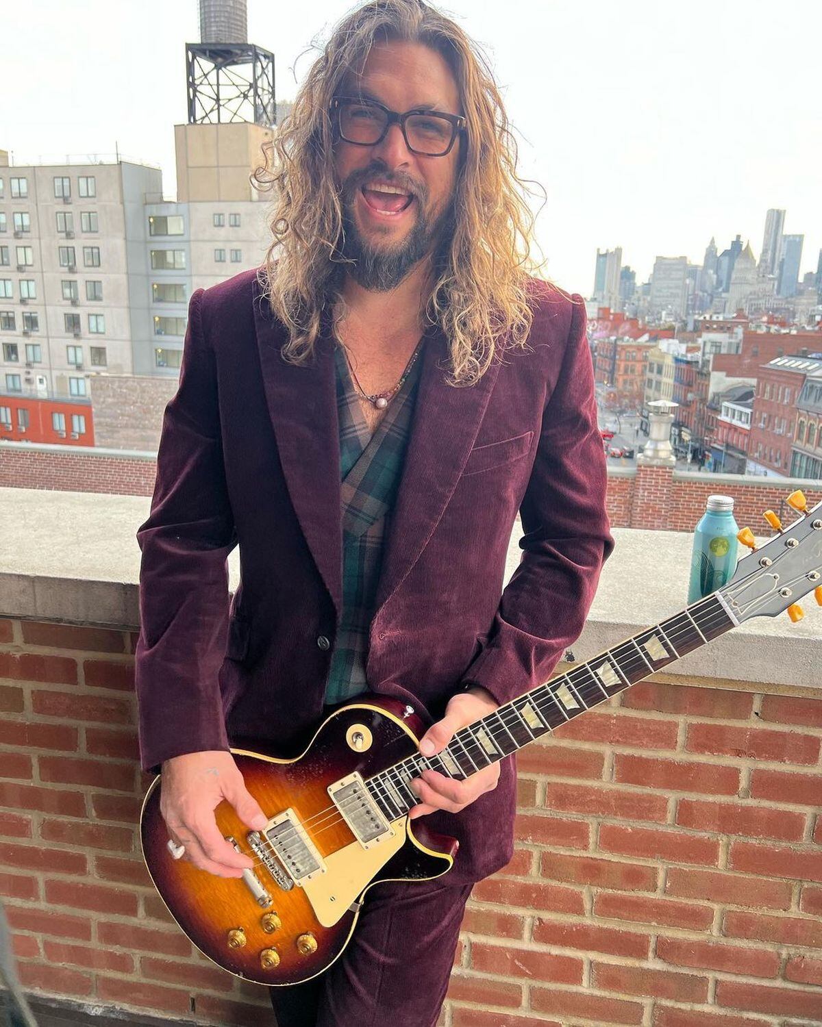 El actor de 42 años se separó en febrero de 2022 de su esposa Lisa Bonet, con quien estuvo casado por 2 décadas (Foto: Jason Momoa / Instagram)