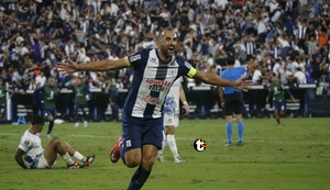 Alianza Lima venció 3-2 a Talleres con golazos de los inacabables Paolo Guerrero y Hernán Barcos y da pelea en la Copa Libertadores | VIDEO