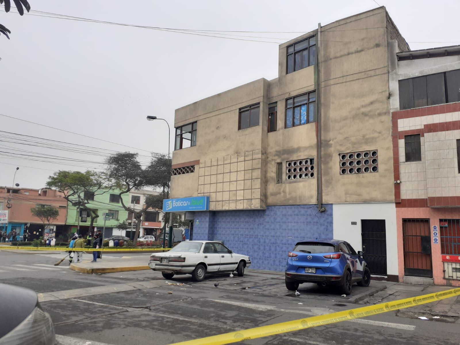 Extranjero fue a cometer un asesinato y terminó asesinado a balazos. (fotos: Mónica Rochabrum/trome)