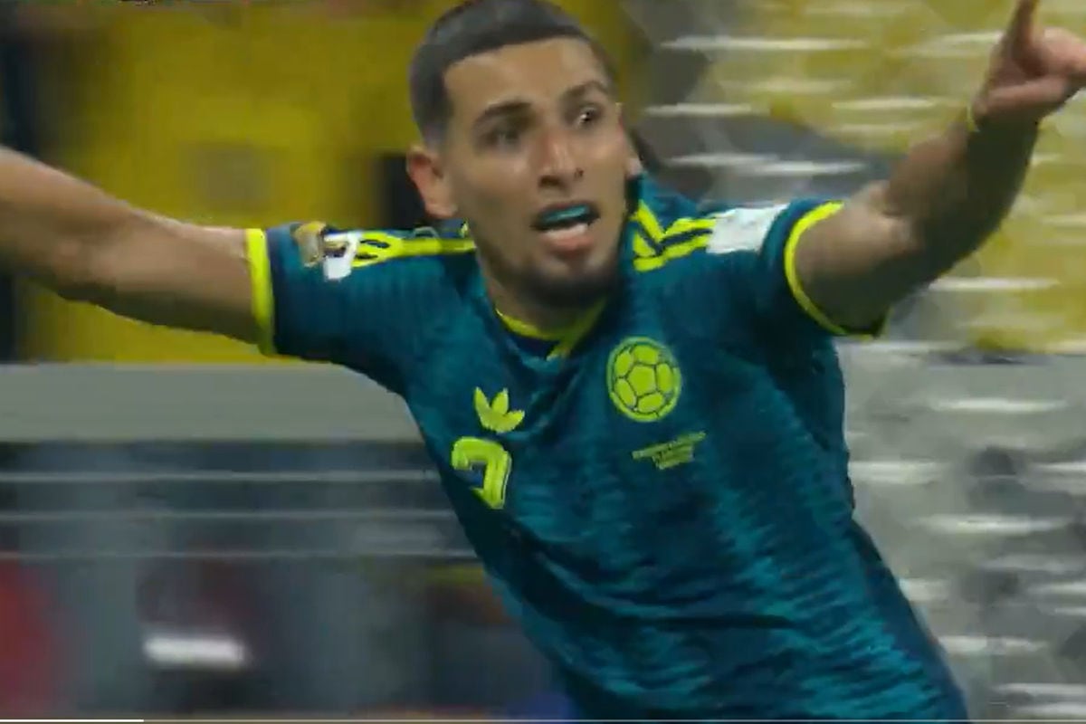 Daniel Muñoz aparece al minuto 40 y adelanta a Colombia en su debut mundialista. Foto: Captura de video/@SC_ESPN