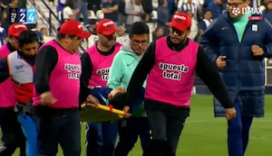 Gianfranco Chávez es retirado en ambulancia del duelo Alianza Lima y Deportivo Garcilaso | VIDEO