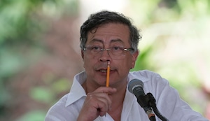 Gustavo Petro, de terrorista a presidente, en Historias Nunca Contadas