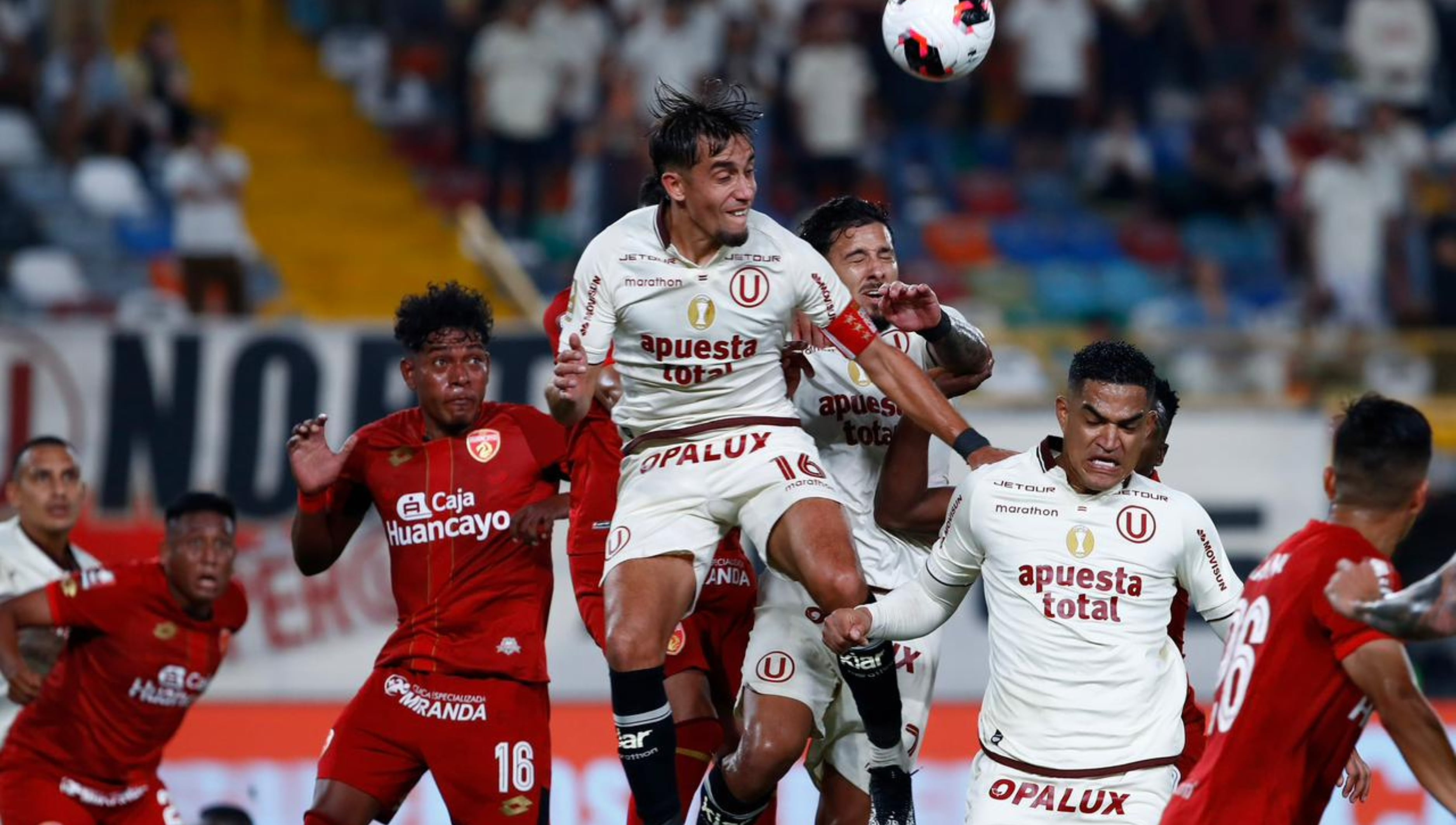 Ante Sport Huancayo, Martín Pérez jugó su último partido con Universitario. (Foto: Fernando Sangama / GEC)