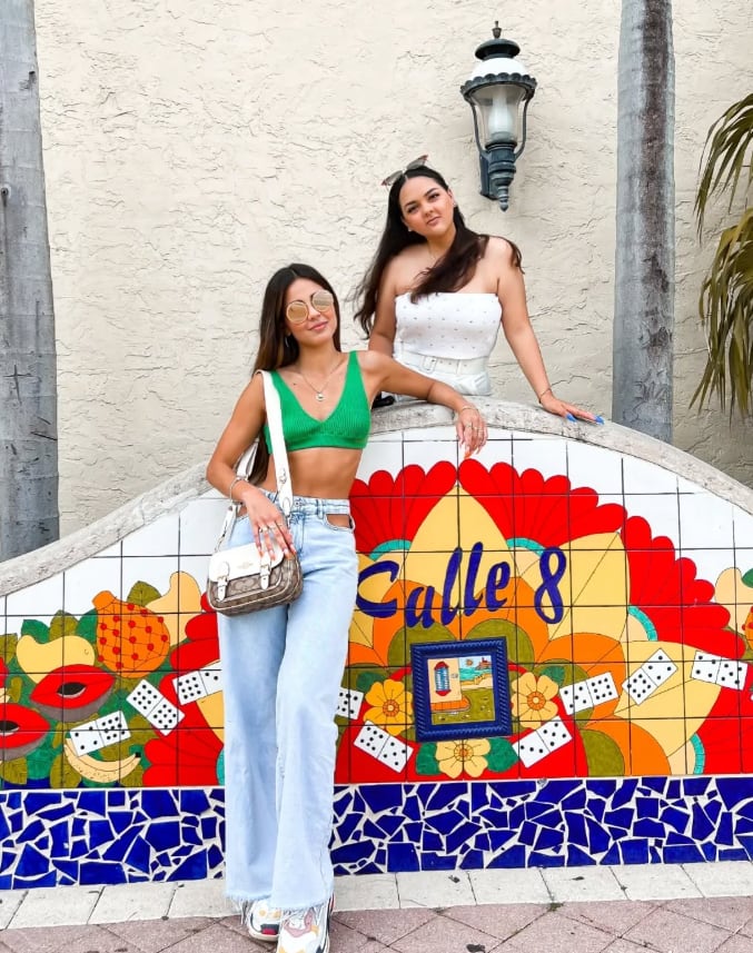 Hermana de Luciana Fuster revela que padece enfermedad degenerativa.