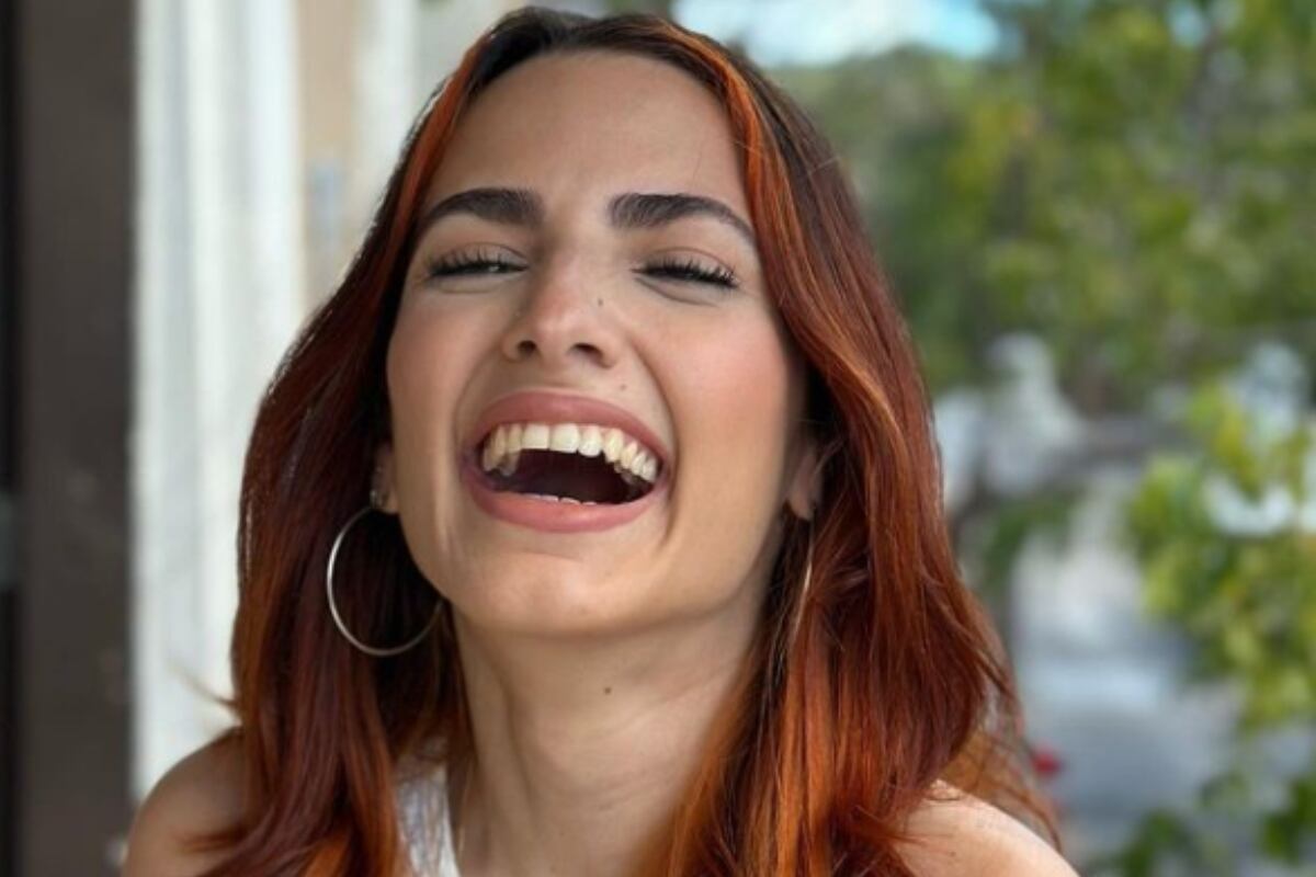 La expareja de Bad Bunny riendo a carcajadas (Foto: Carliz de la Cruz / Instagram)