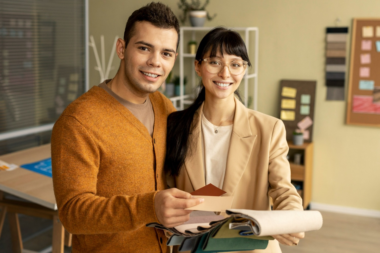 El vital que los emprendedores se actualicen cada cierto tiempo para mejorar los procesos en sus negocios. Foto: freepik.