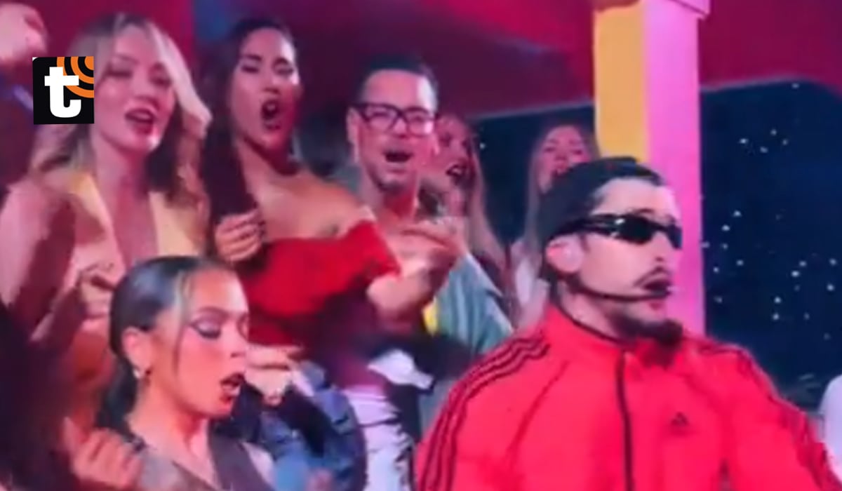 Melissa Paredes y el Activador en la 'Casita' de Bad Bunny.