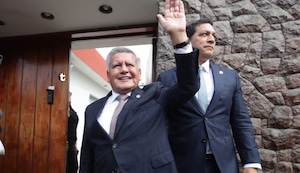 ¡No volverá a postular! César Acuña anuncia su retiro tras fracaso electoral: “Les doy la buena noticia: chau, política”