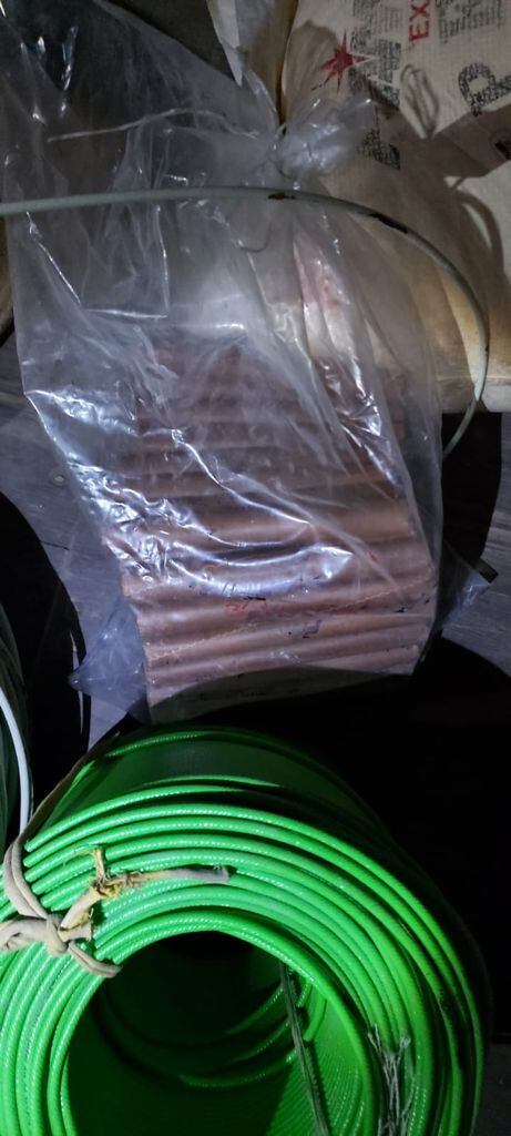 En un megaoperativo realizado en varios puntos del país, policías de la DIVIAC desbarató un clan familiar denominado ‘Los TNT del norte chico’, dedicada a elaborar, vender y trasladar en forma ilegal material explosivo.