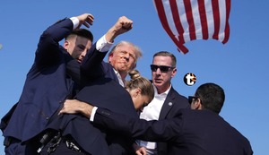 Donald Trump ensangrentado es evacuado tras tiroteo durante un mitin en Pensilvania | VIDEO