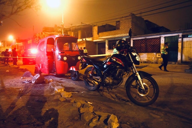 Balacera en San Juan de Lurigancho deja tres fallecidos. Dos de ellos era un Serenazgo del distrito. El hecho ocurrió en el paradero 3 de Huascar. Foto: César Grados/@photo.gec