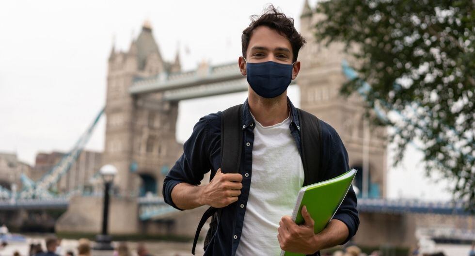 Potencia tu perfil investigador porque las universidades valoran mucho que sus futuros estudiantes estén o hayan participado en proyectos de investigación.
