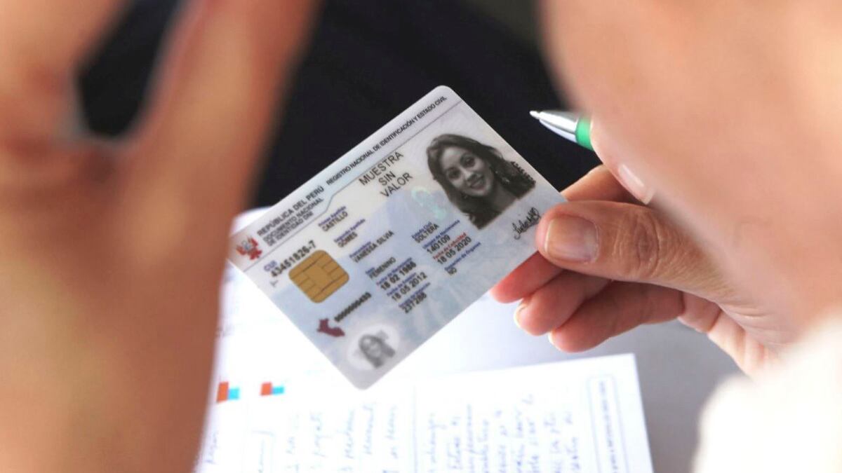 ¿Es necesario llevar foto para hacer tu trámite de DNI? El Reniec detalla que no es necesario | Foto: Andina