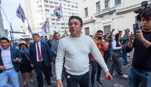 Con Castillo llegaron Bermejo y Sendero a Palacio de Gobierno