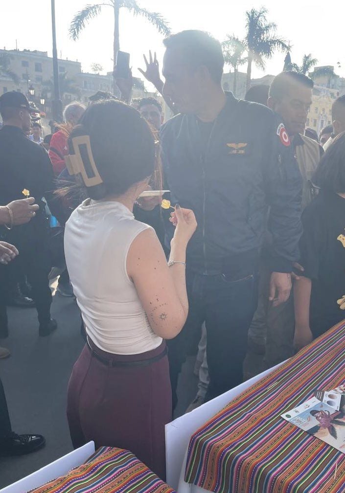 Alicia Camargo Leiva y José Jerí en uno de los recorridos del presidente.