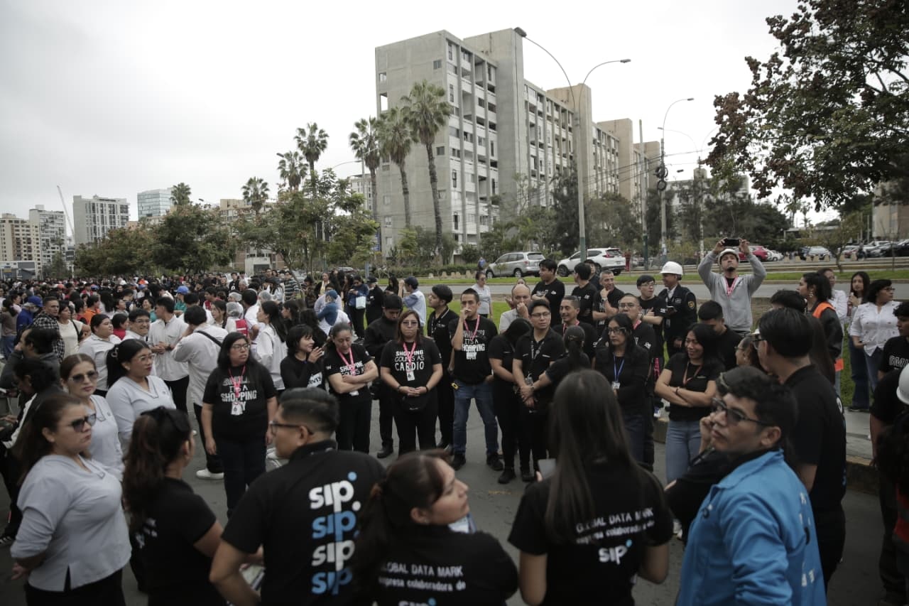 Población acató el II Simulacro Nacional Multipeligro. (Julio Reaño/ @photo.gec)