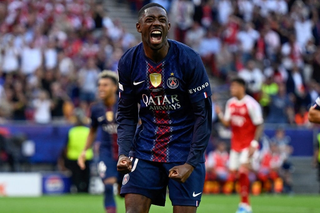 Ousmane Dembélé igualó el duelo tras un preciso disparo desde el punto penal. (Photo by INA FASSBENDER / AFP)