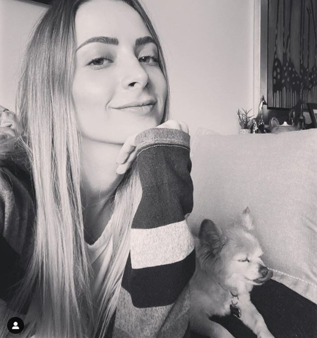 La influencer mantiene contacto con sus seguidores por medio de su novio, quien publica en sus redes sociales. Aquí otra foto de la mexicana con Steewy (Foto: YosStop / Instagram)