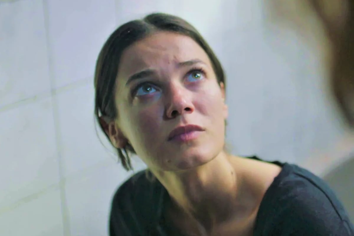 Ceylin se encuentra secuestrada junto a varios rehenes más (Foto: Ay Yapim)