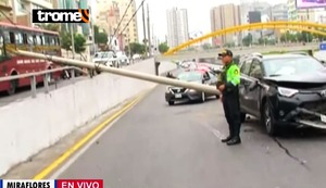 Accidente en Vía Expresa: caída de poste de telefonía bloquea rampa de salida en Miraflores VIDEO