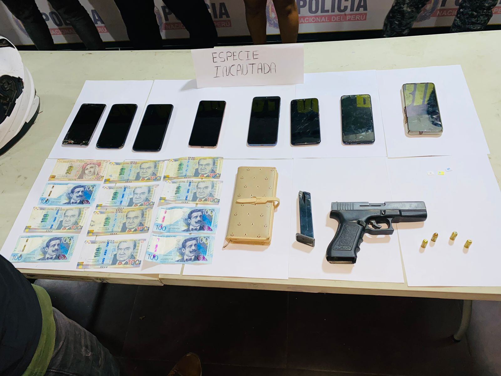 Sujetos cayeron con una pistola