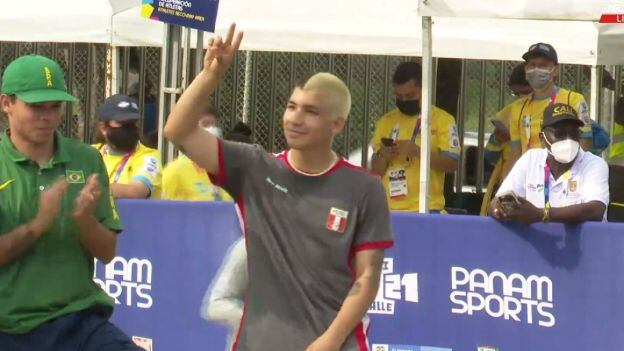 Ángel Caro se colgó la medalla de plata en los Juegos Panamericanos Junior Cali. (Captura: Panam Sports)