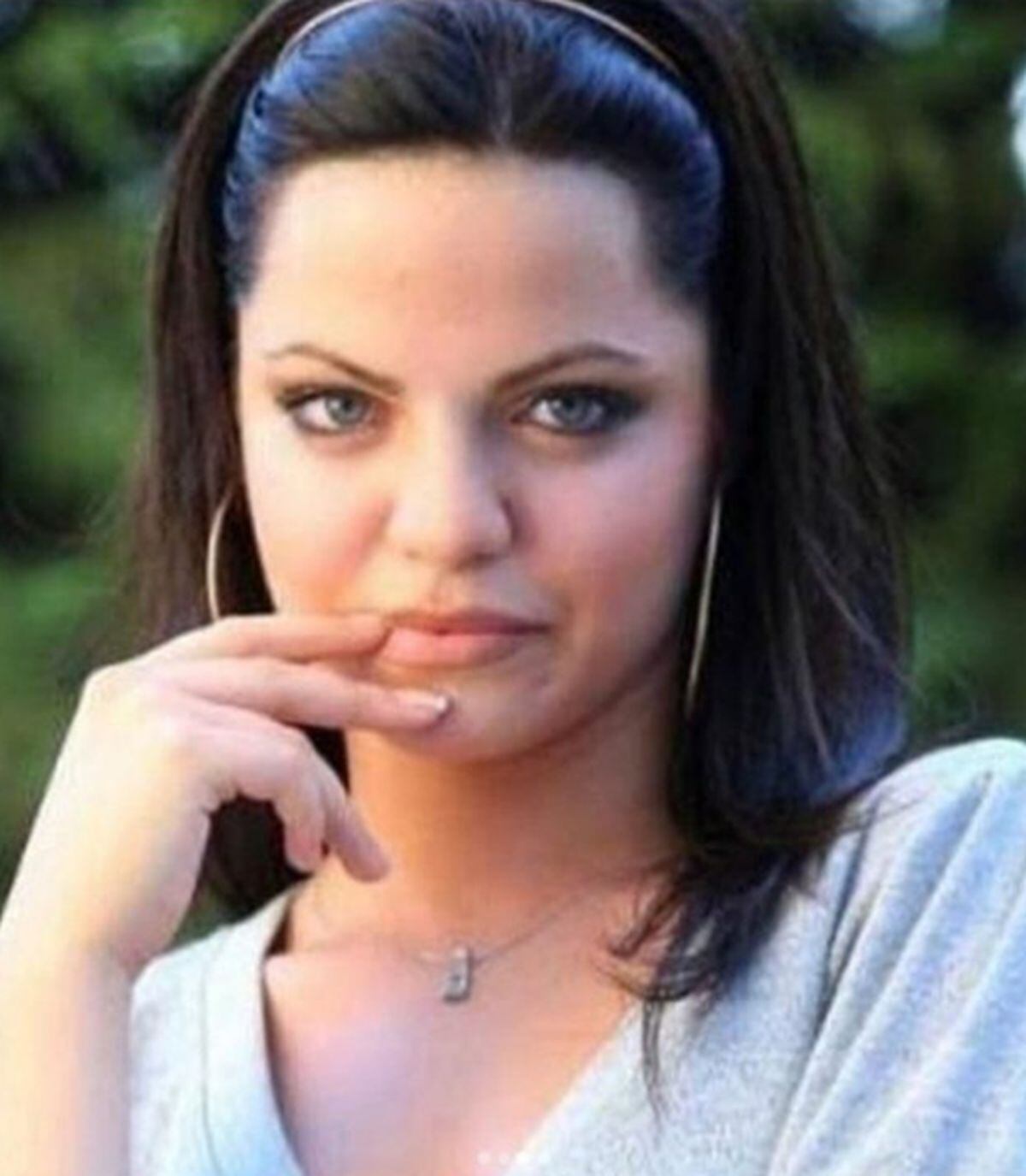 Hace unos alos, Hilal Altınbilek lucía un rostro menos definido, la nariz ancha y el color de cabello diferente (Foto: Haberler Ankara/Twitter)