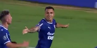 Gol de Yoshimar Yotún en el Sporting Cristal vs. 2 de mayo